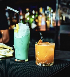 Bottomless brunch (drinks)